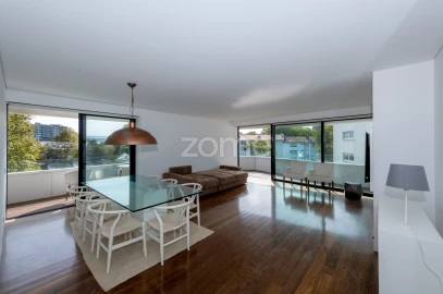 Apartamento T4 para Venda em Aldoar, Foz do Douro e Nevogilde