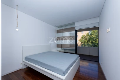 Apartamento T4 para Venda em Aldoar, Foz do Douro e Nevogilde