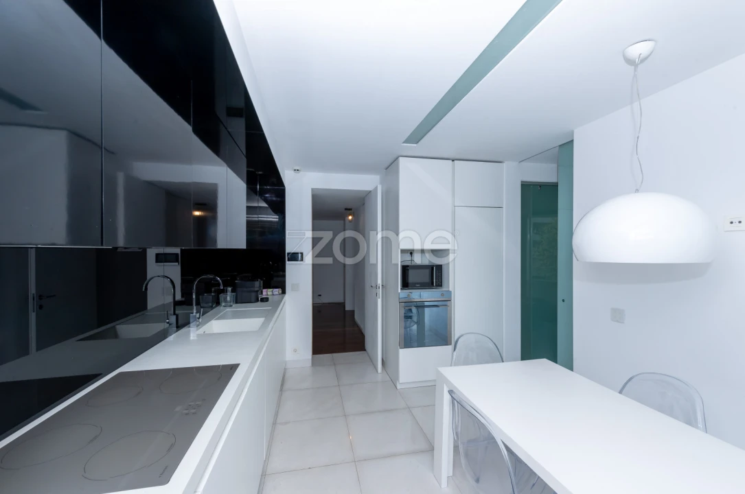 Apartamento T4 para Venda em Aldoar, Foz do Douro e Nevogilde Foto 7