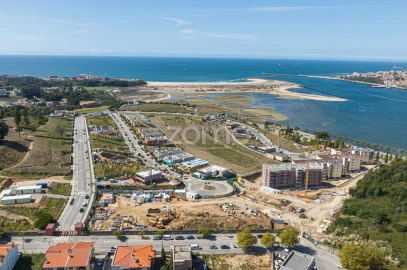 Moradia T4 para Venda em Santa Marinha e São Pedro da Afurada