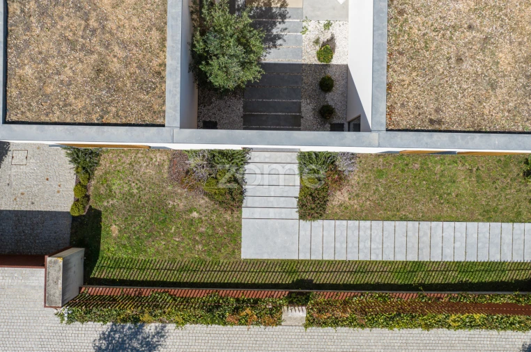 Moradia T4 para Venda em Santa Marinha e São Pedro da Afurada Foto 51