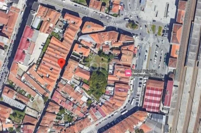 Moradia T6 para Venda em Campanhã