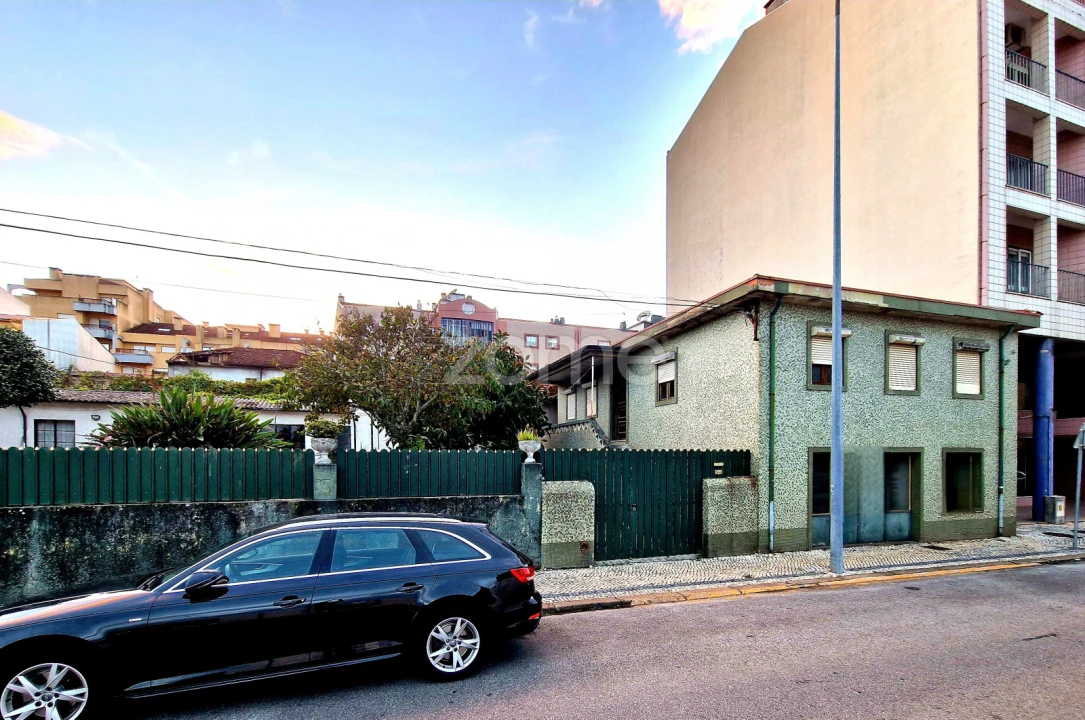 Moradia T5 para Venda em São João da Madeira Foto 13