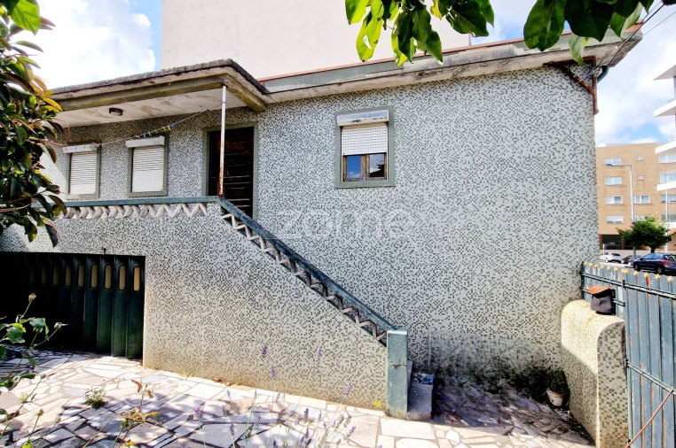 Moradia T5 para Venda em São João da Madeira Foto 8