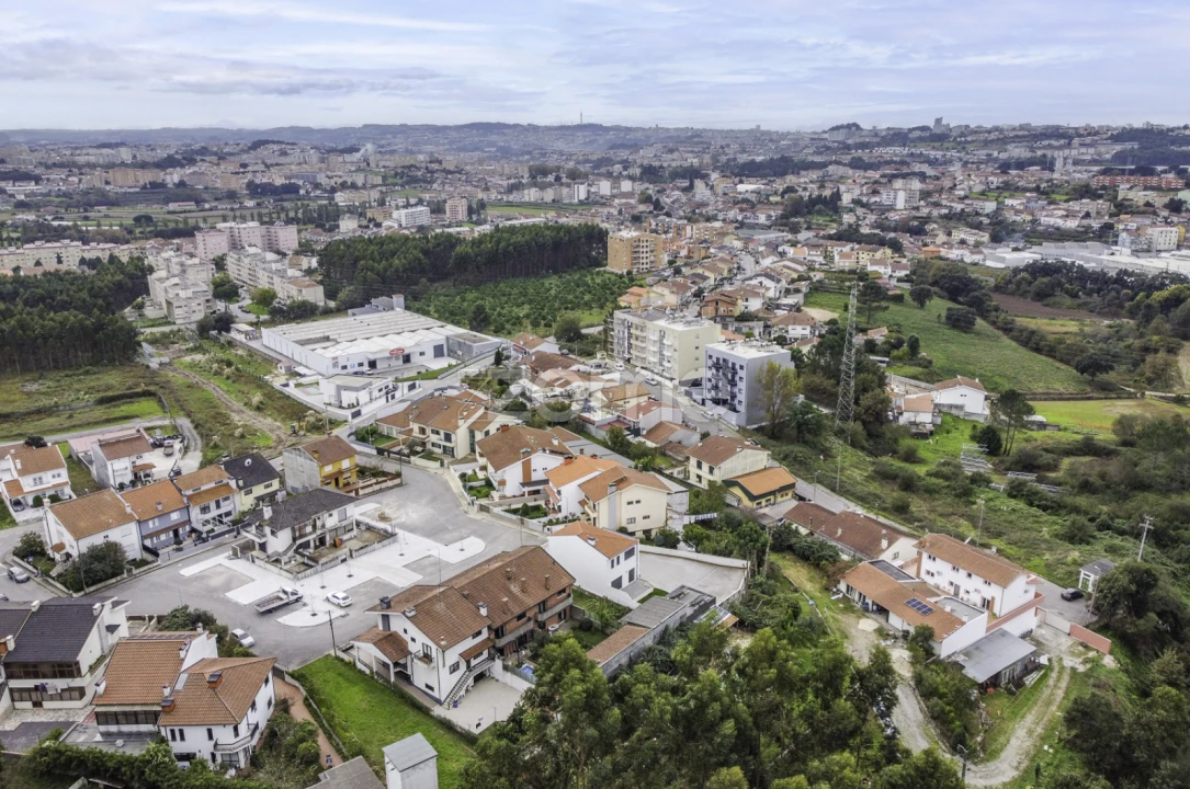 Moradia T5 para Venda em Rio Tinto Foto 58