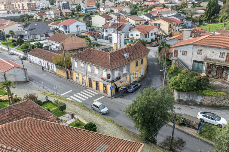Prédio para Venda em Alfena Foto 11