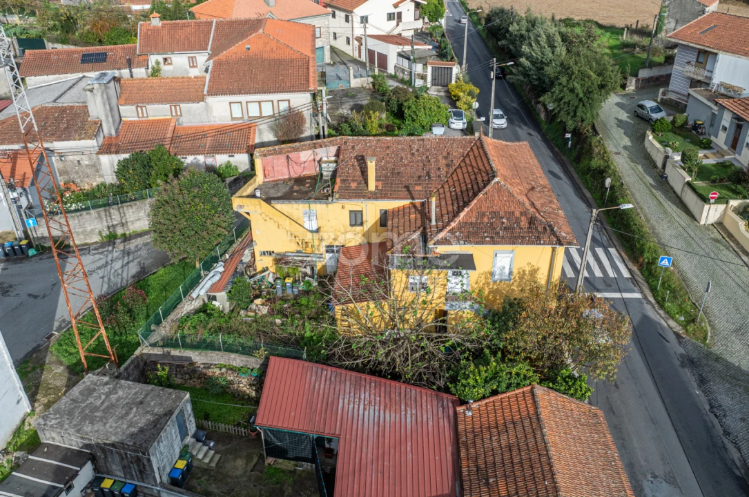 Prédio para Venda em Alfena Foto 37