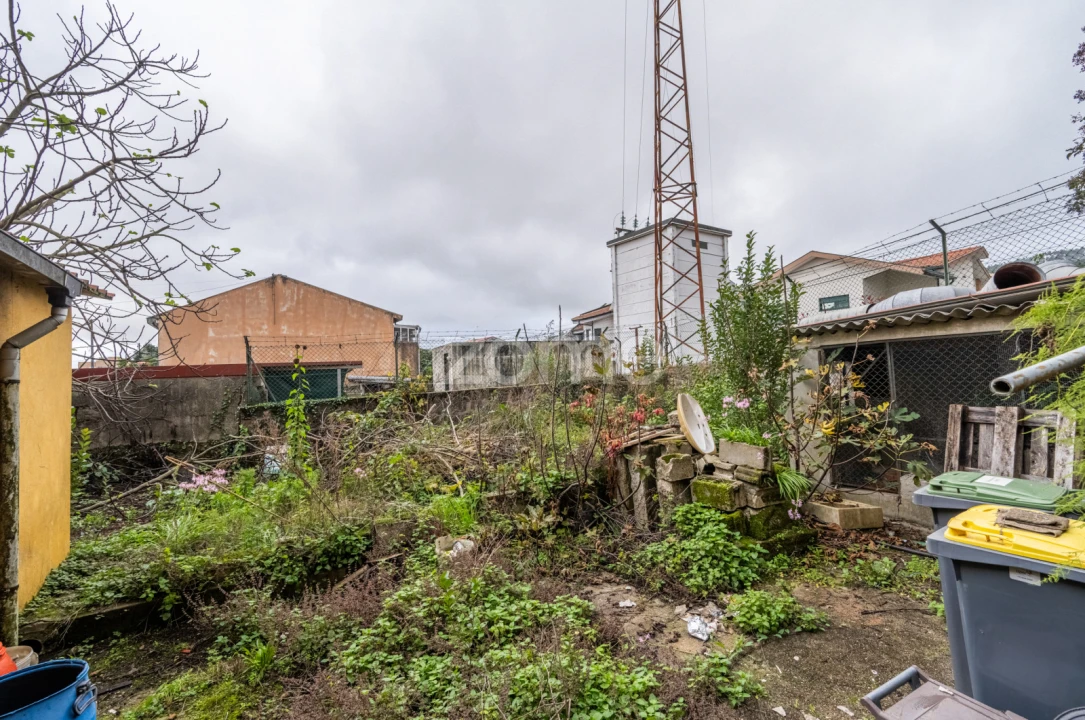 Prédio para Venda em Alfena Foto 32
