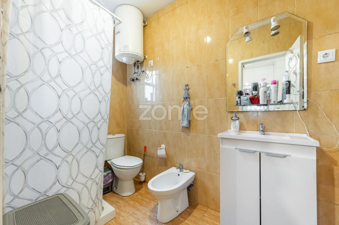 Prédio para Venda em Alfena Foto 7