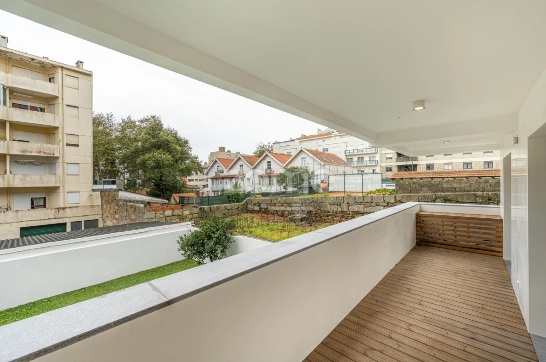 Moradia T3 para Arrendamento em Aldoar, Foz do Douro e Nevogilde Foto 10