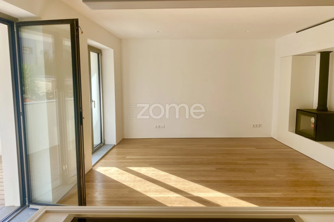 Moradia T3 para Arrendamento em Aldoar, Foz do Douro e Nevogilde Foto 1