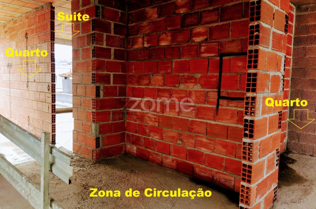 Moradia T3 para Venda em Arcozelo Foto 26