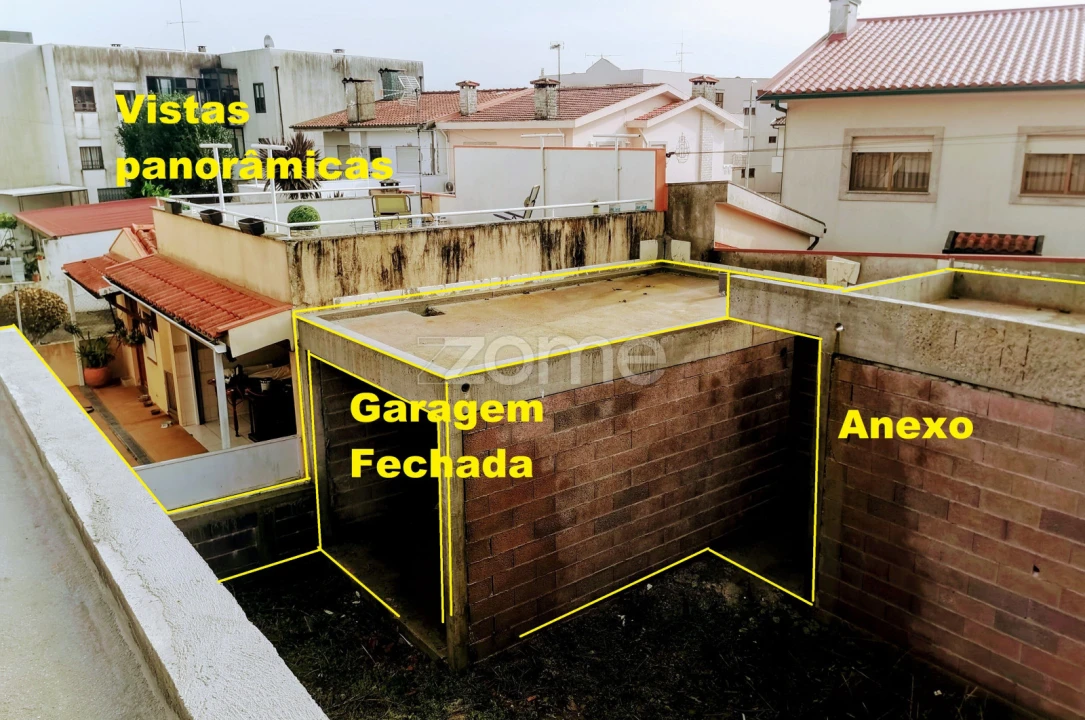 Moradia T3 para Venda em Arcozelo Foto 31