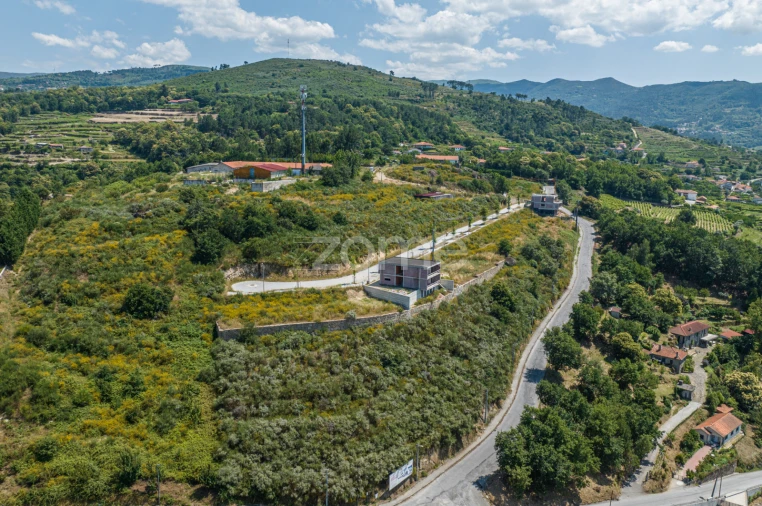 Moradia T4 para Venda em Resende Foto 23