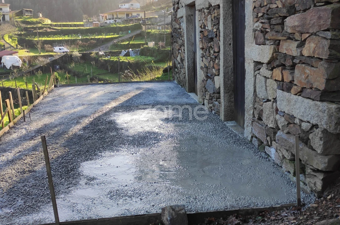 Quinta T2 para Venda em Moldes Foto 6