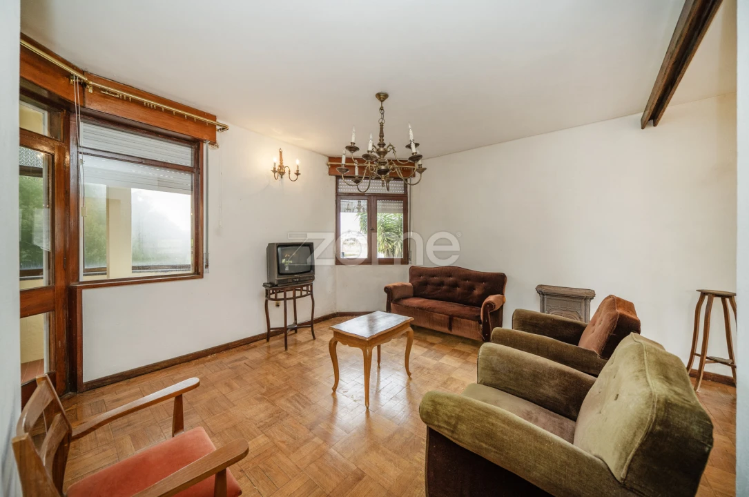 Moradia T5 para Venda em Freixo de Cima e de Baixo Foto 11