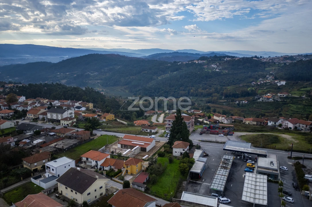 Moradia T5 para Venda em Freixo de Cima e de Baixo Foto 3