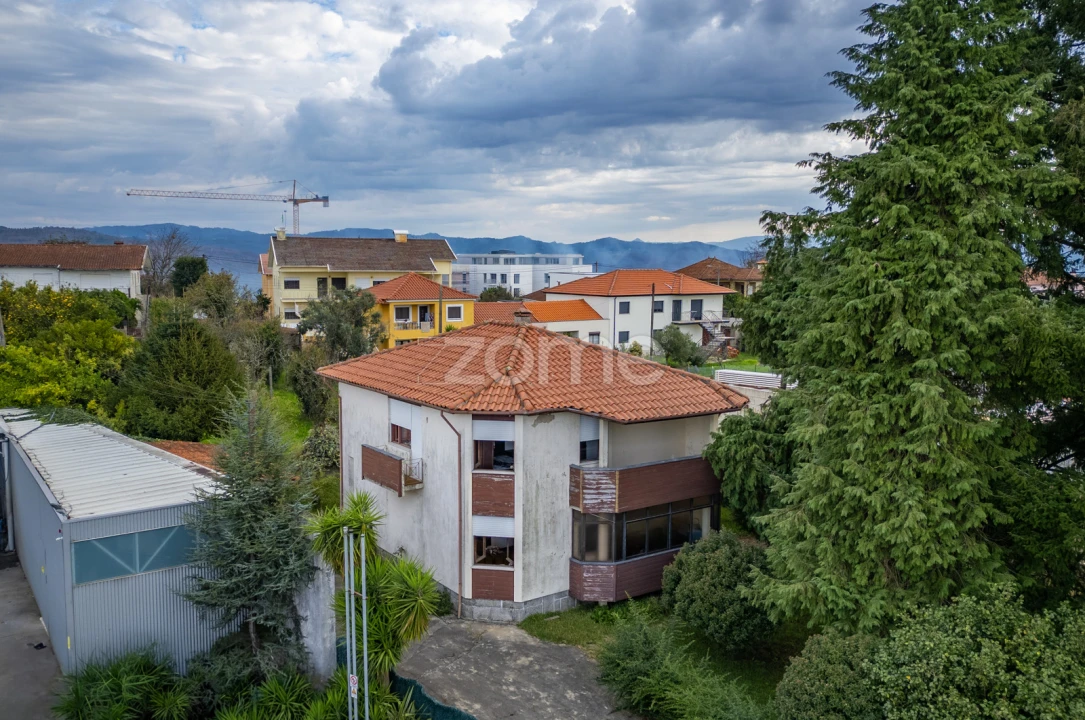 Moradia T5 para Venda em Freixo de Cima e de Baixo Foto 4