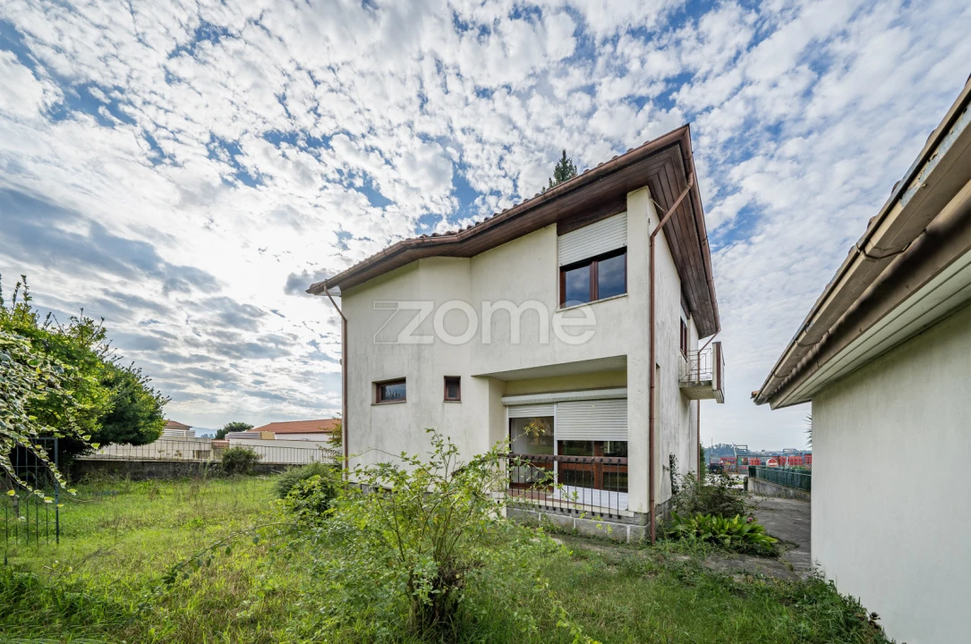 Moradia T5 para Venda em Freixo de Cima e de Baixo Foto 41