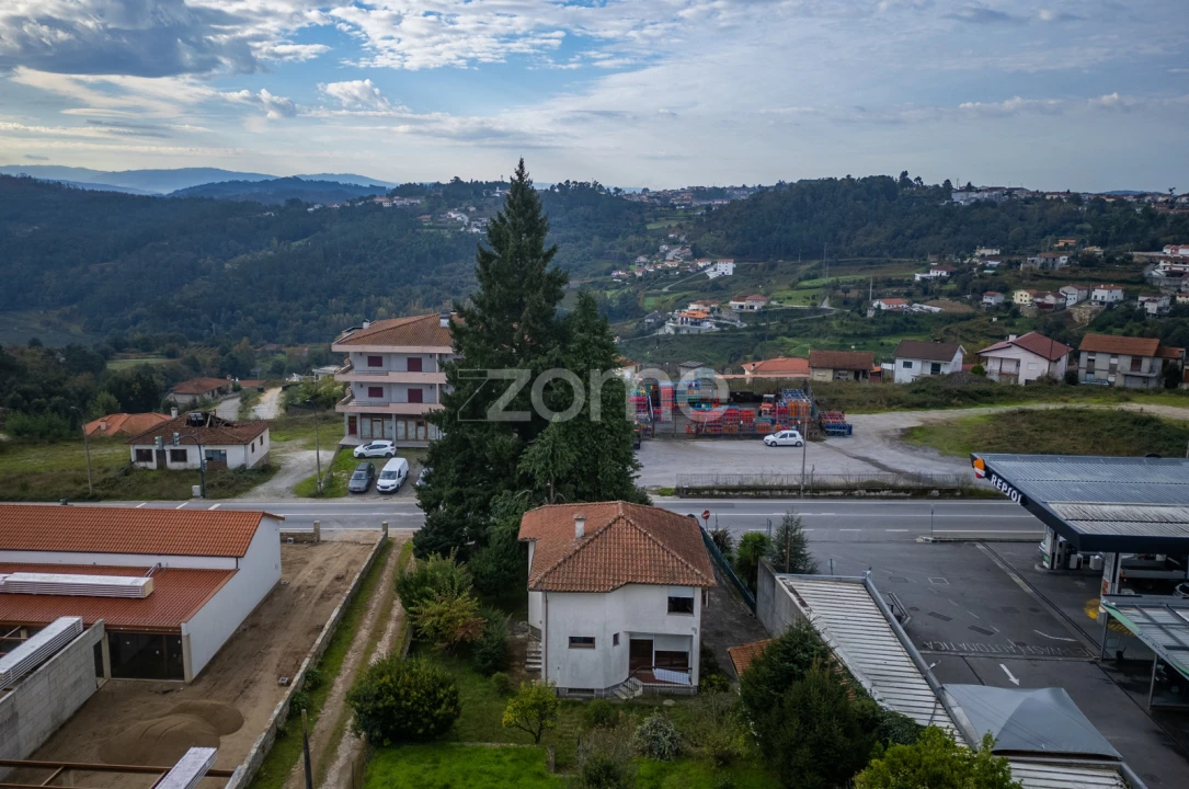 Moradia T5 para Venda em Freixo de Cima e de Baixo Foto 48