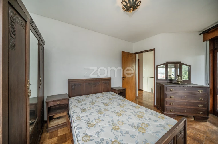 Moradia T5 para Venda em Freixo de Cima e de Baixo Foto 28