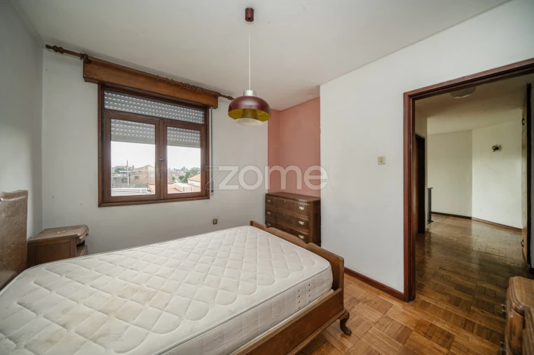 Moradia T5 para Venda em Freixo de Cima e de Baixo Foto 33