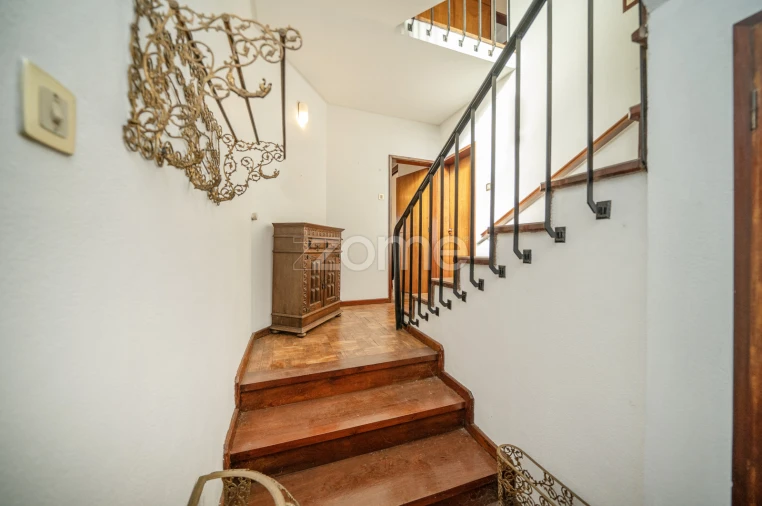 Moradia T5 para Venda em Freixo de Cima e de Baixo Foto 10