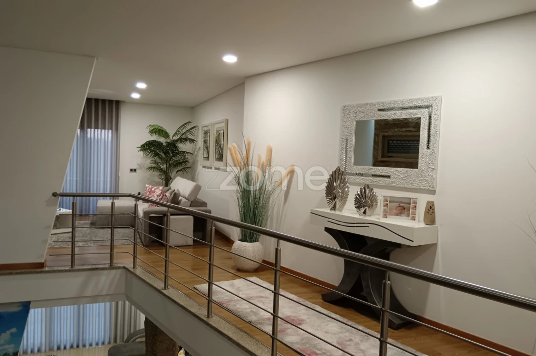 Moradia T3 para Venda em Louredo Foto 24