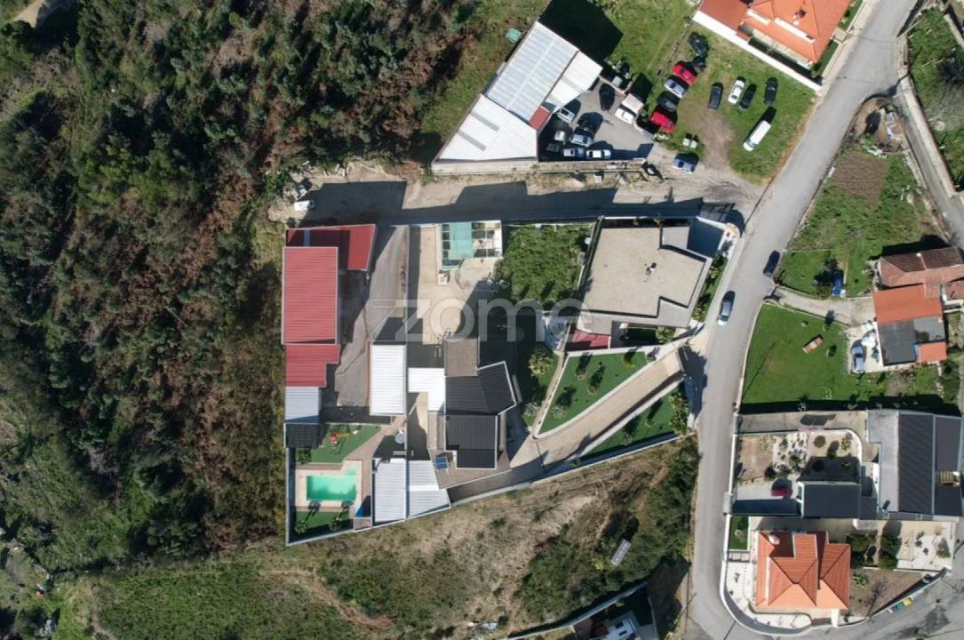 Moradia T3 para Venda em Louredo Foto 4