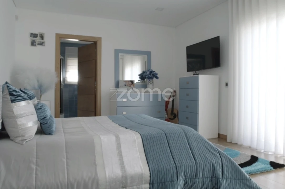 Moradia T3 para Venda em Louredo Foto 27