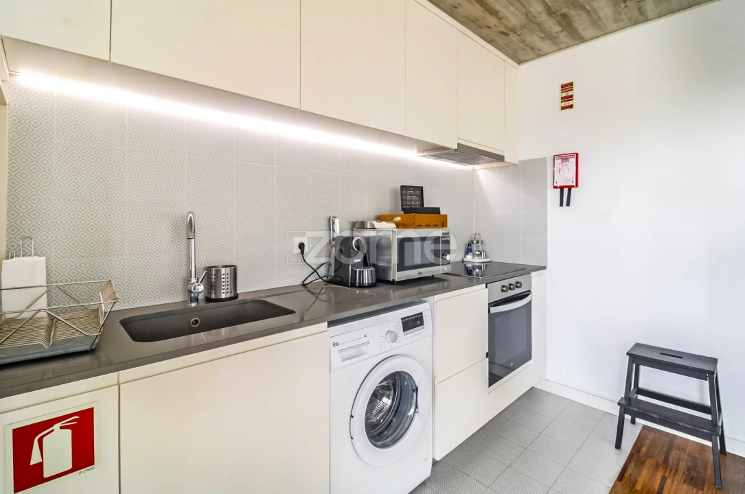 Prédio para Venda em Cedofeita, Santo Ildefonso, Sé, Miragaia, São Nicolau e Vitória Foto 33