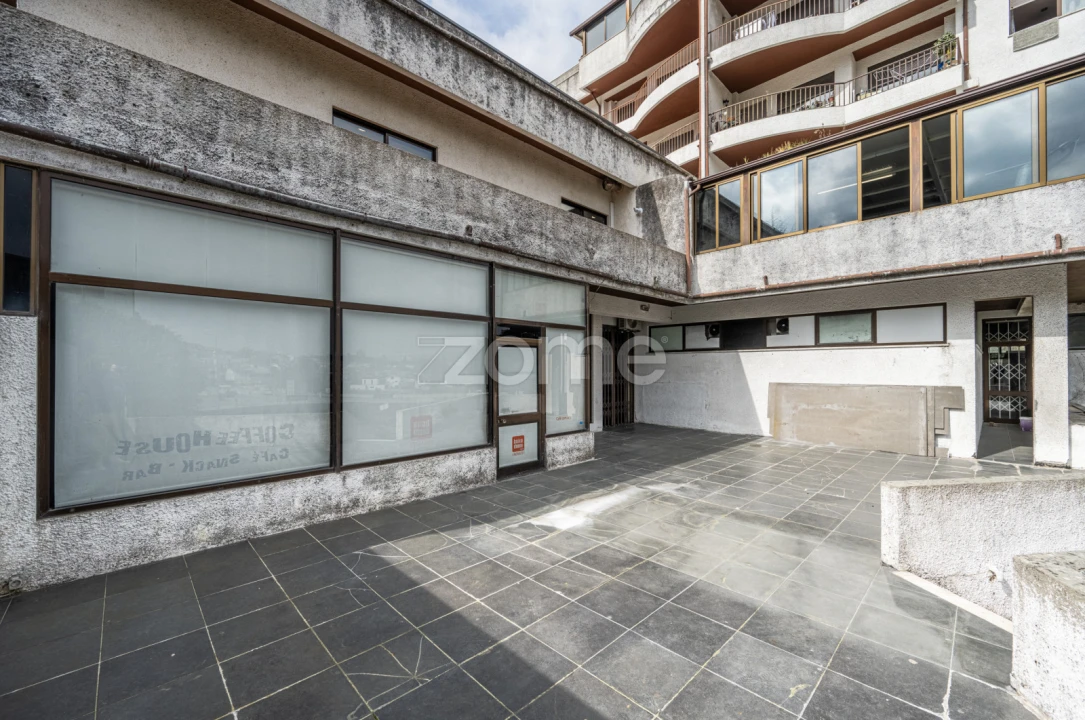 Negócio para Arrendamento em Rebordosa Foto 6