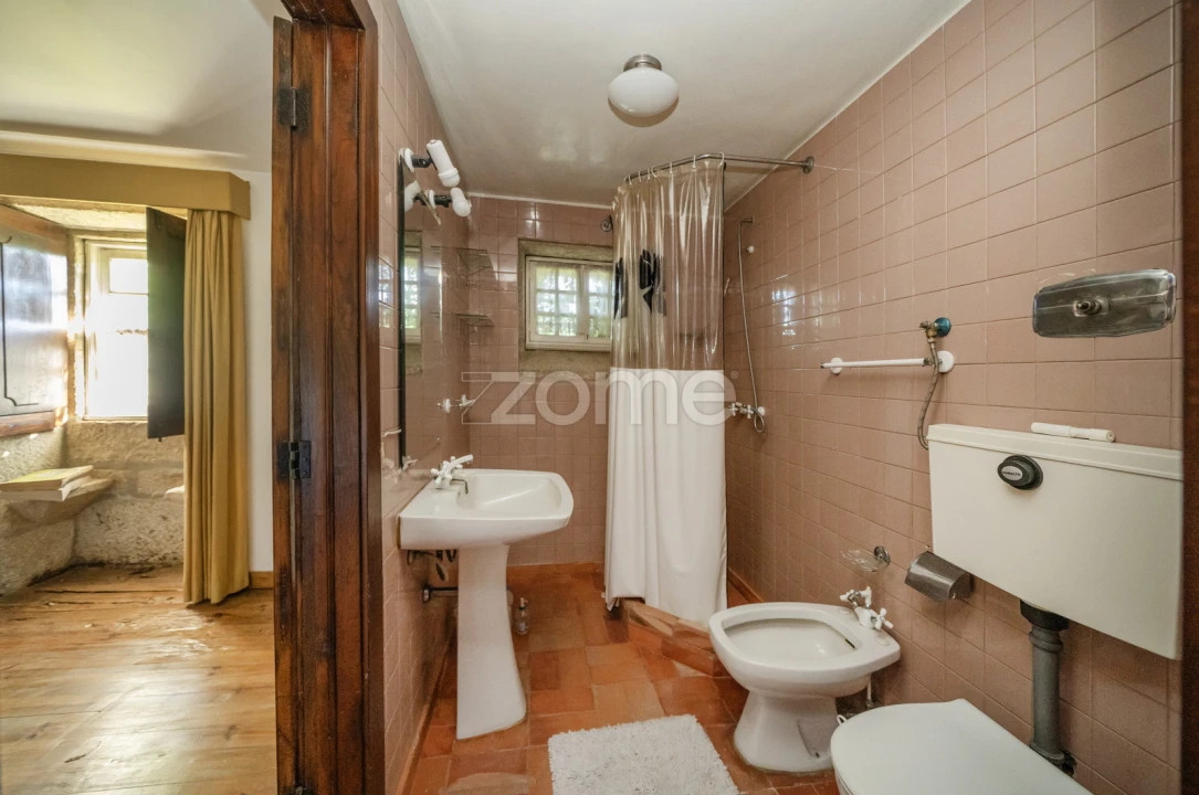 Quinta T4 para Venda em Idães Foto 14