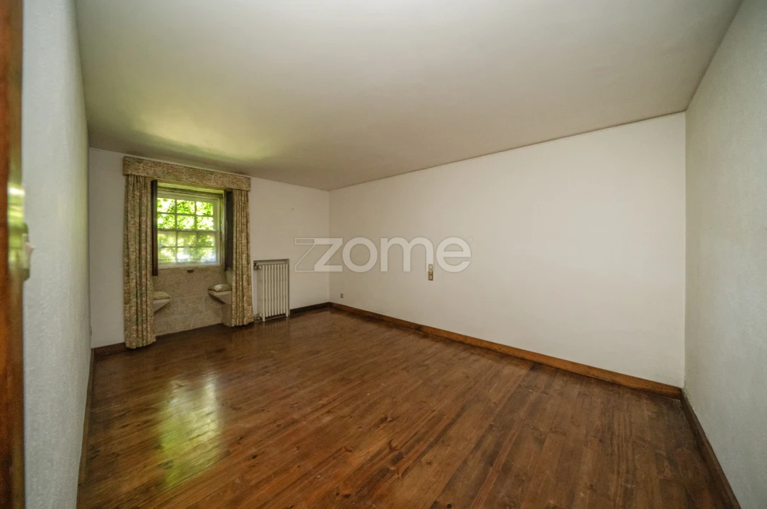 Quinta T4 para Venda em Idães Foto 16