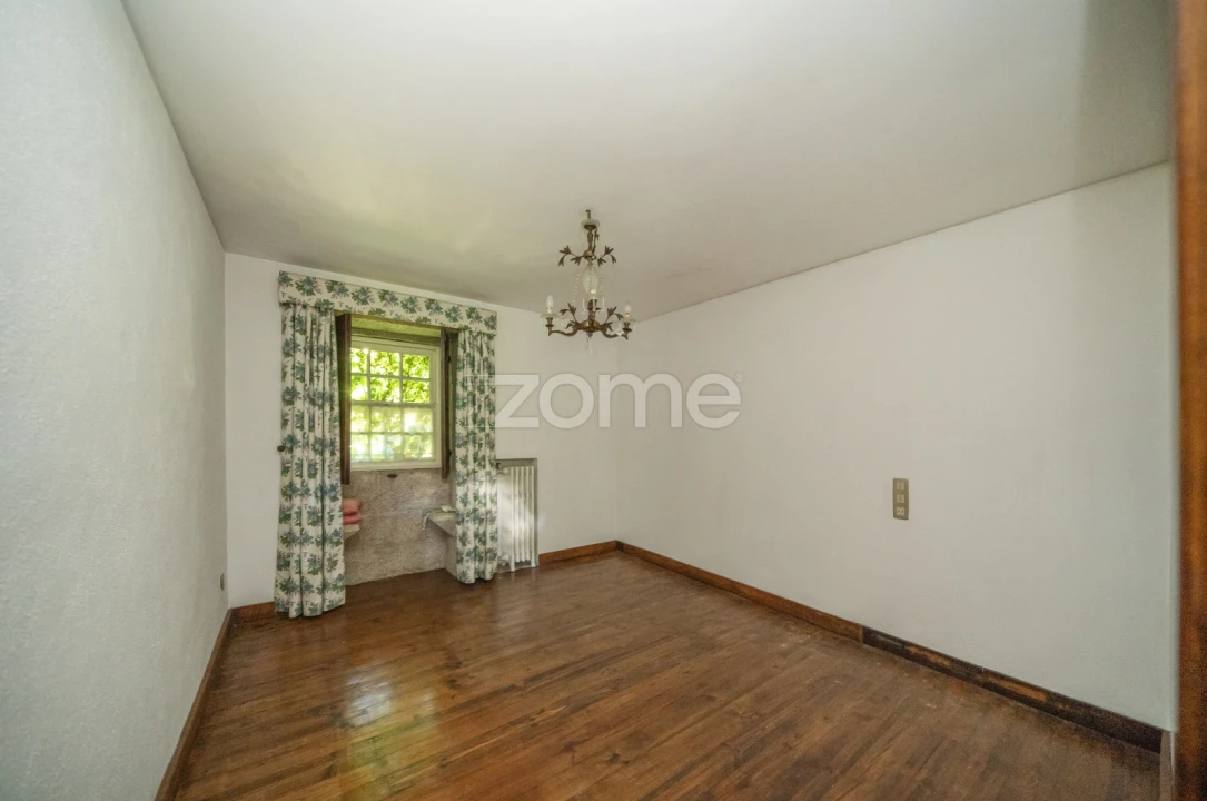 Quinta T4 para Venda em Idães Foto 19