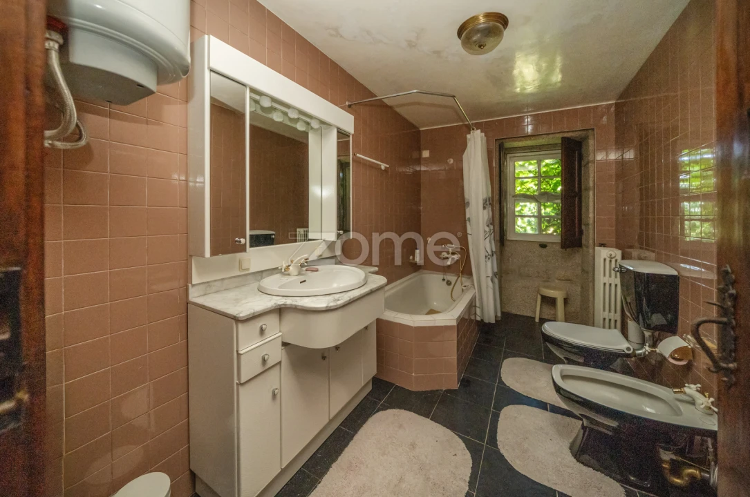 Quinta T4 para Venda em Idães Foto 24