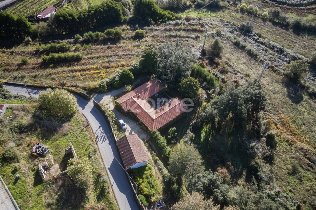 Quinta T4 para Venda em Idães Foto 5