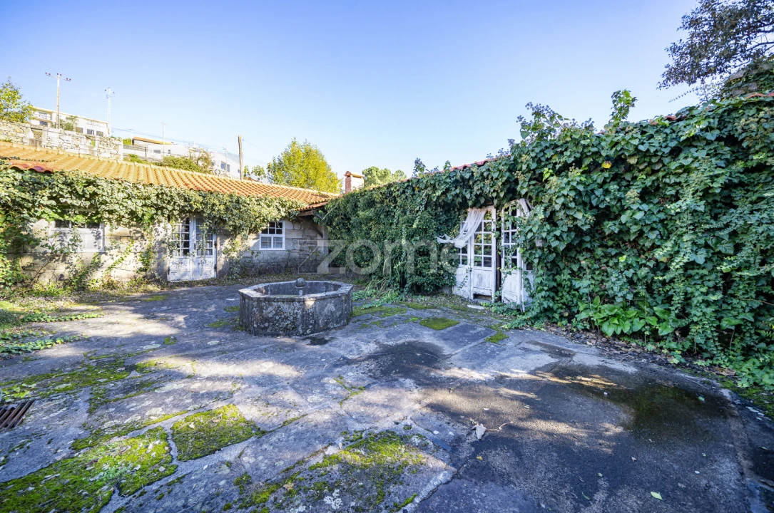 Quinta T4 para Venda em Idães Foto 1