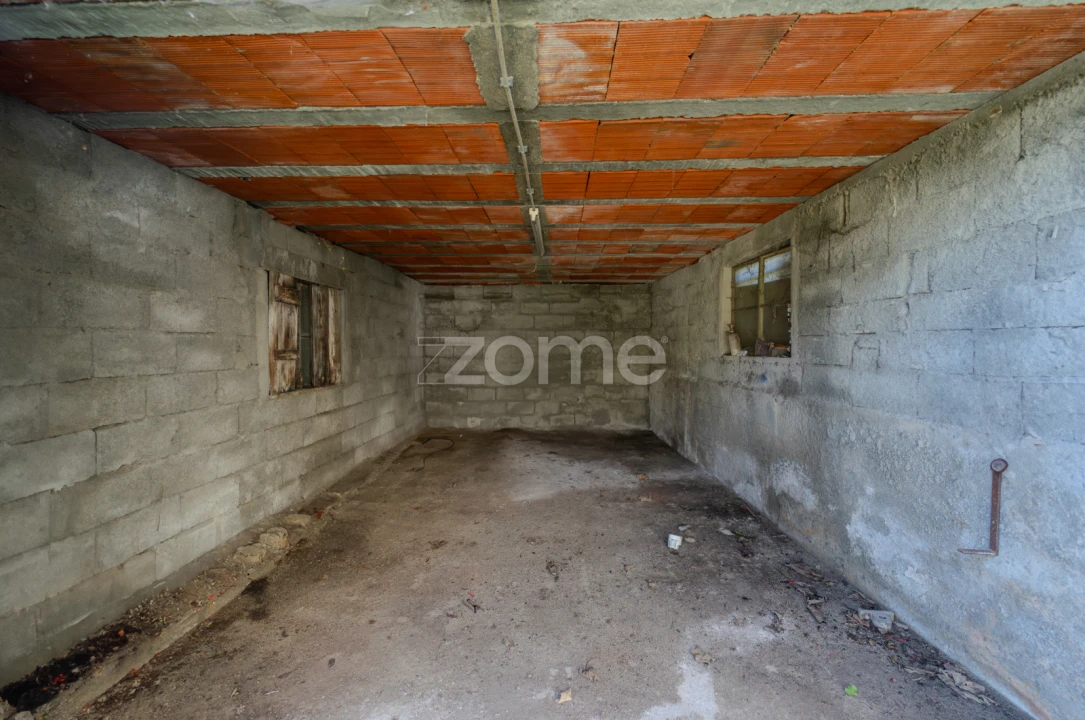 Moradia T4 para Venda em Eja Foto 50