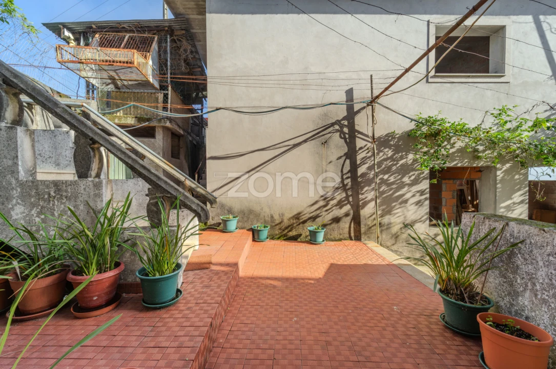 Moradia T4 para Venda em Eja Foto 55