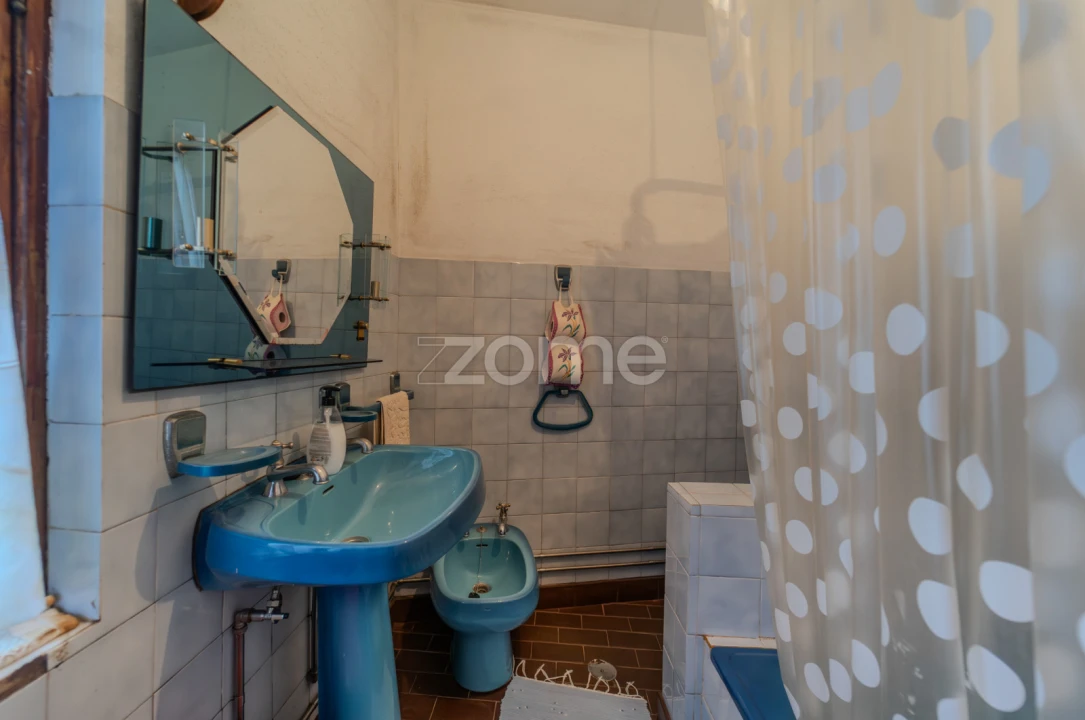 Moradia T4 para Venda em Eja Foto 31