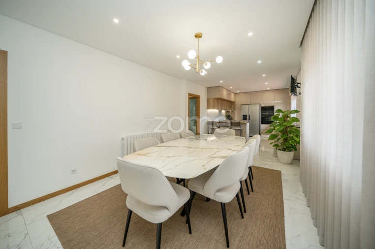 Moradia T5 para Venda em Vila Verde e Barbudo Foto 13