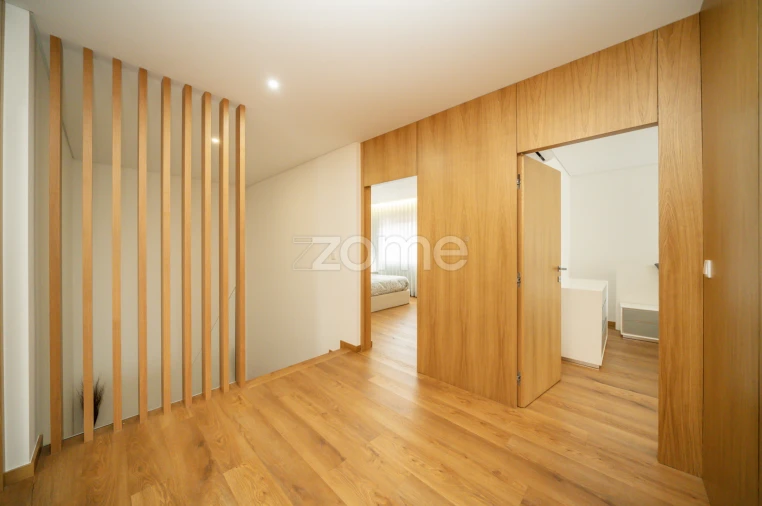 Moradia T5 para Venda em Vila Verde e Barbudo Foto 29