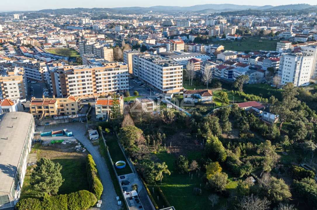 Terreno para Venda em Ermesinde Foto 8