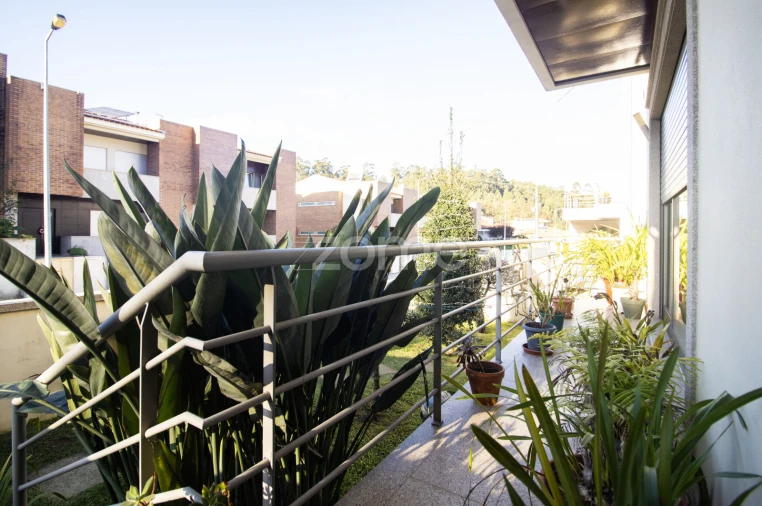 Moradia T4 para Venda em Tadim Foto 11