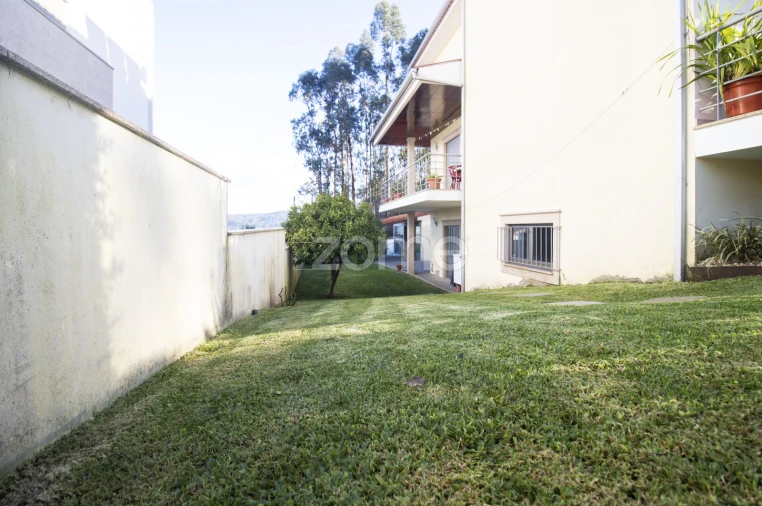 Moradia T4 para Venda em Tadim Foto 17