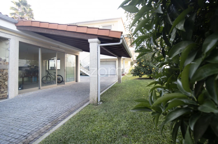 Moradia T4 para Venda em Tadim Foto 26