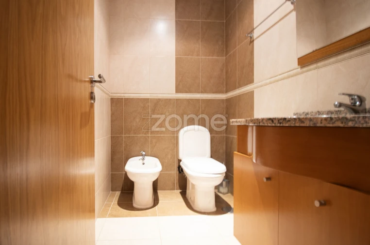 Moradia T4 para Venda em Tadim Foto 42