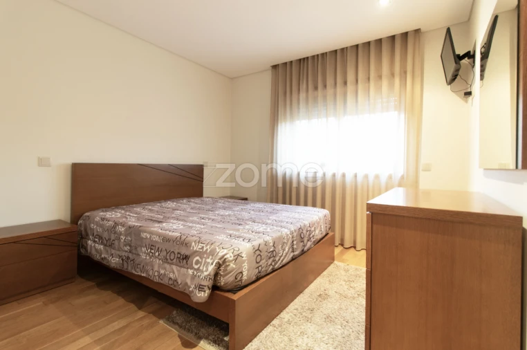 Moradia T4 para Venda em Tadim Foto 48