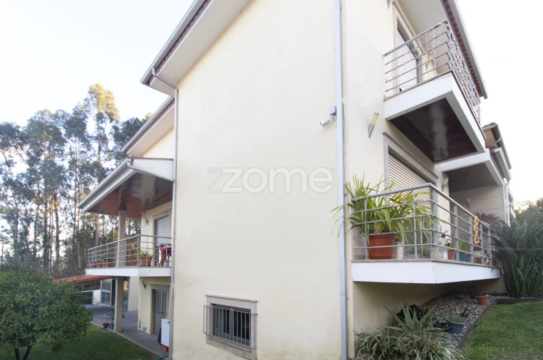 Moradia T4 para Venda em Tadim Foto 6